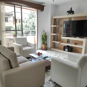 Apartamento Hermoso Apartamento A 27 Min Del Poblado Medellin, Envigado